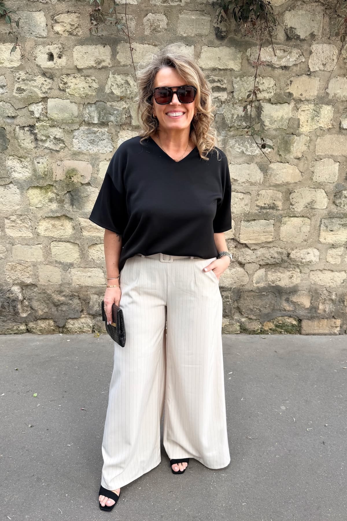Tee EDITH CURVE noir (précommande)